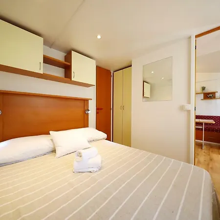 Vakantiehuis Mobile Grbe *