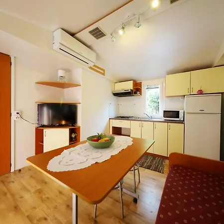 Vakantiehuis Mobile Grbe *